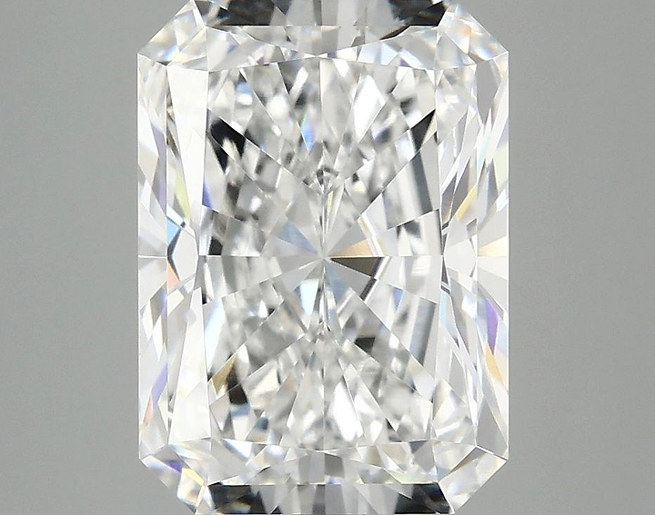4.04 Carat Radiant Shaped Ideal Cut VVS2 IGI Certified Lab Grown Diamond