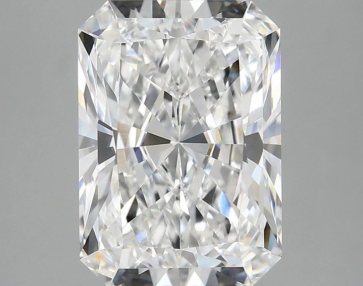 4.05 Carat Radiant Shaped Ideal Cut VVS2 IGI Certified Lab Grown Diamond