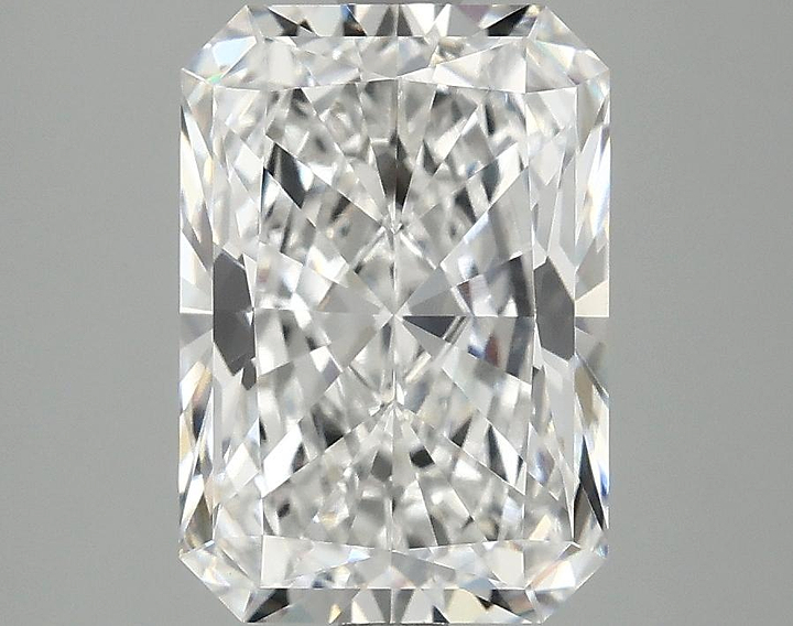 3.1 Carat Radiant Shaped Ideal Cut VVS2 IGI Certified Lab Grown Diamond