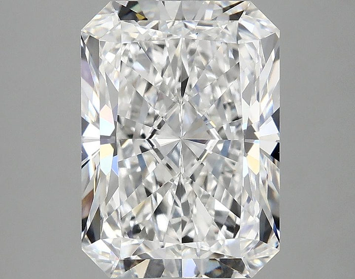 4.09 Carat Radiant Shaped Ideal Cut VVS2 IGI Certified Lab Grown Diamond
