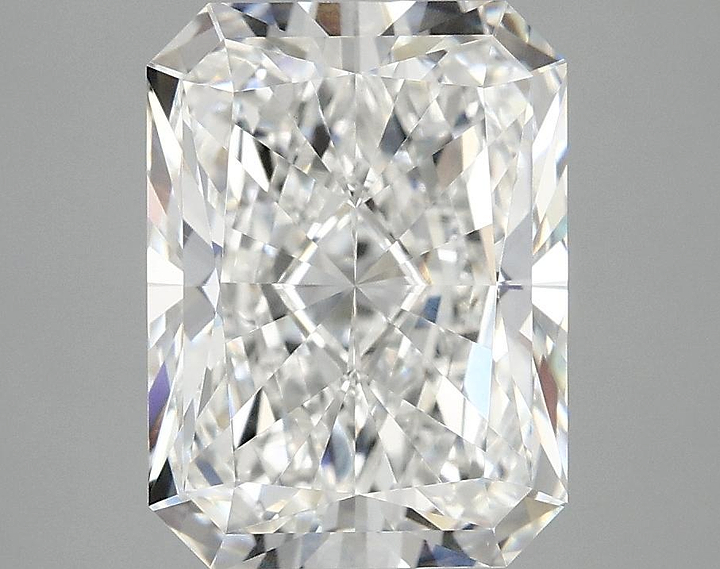 3.86 Carat Radiant Shaped Excellent Cut VVS2 IGI Certified Lab Grown Diamond