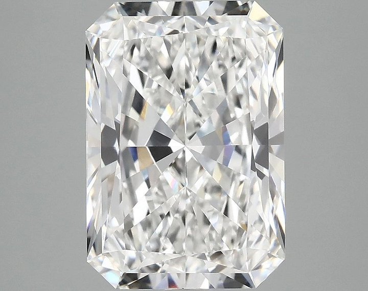 4.07 Carat Radiant Shaped Ideal Cut VVS2 IGI Certified Lab Grown Diamond