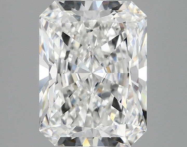 2.59 Carat Radiant Shaped Excellent Cut VS1 IGI Certified Lab Grown Diamond