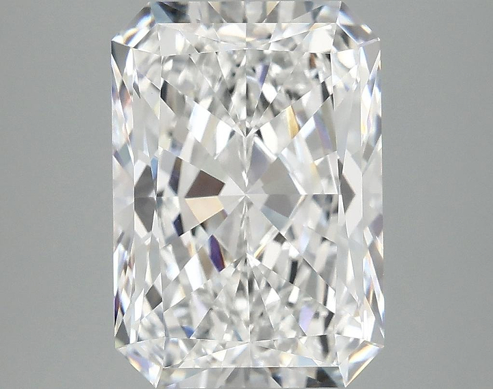 4.87 Carat Radiant Shaped Ideal Cut VVS2 IGI Certified Lab Grown Diamond