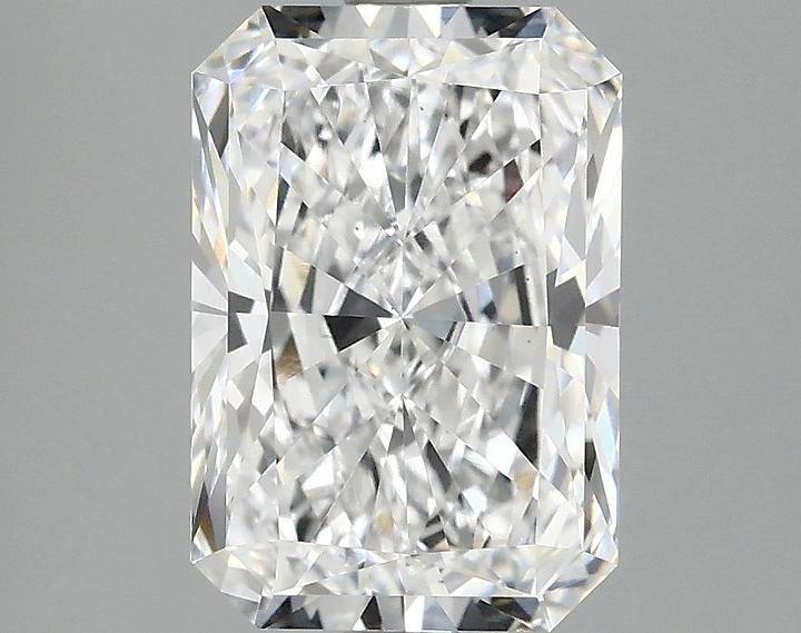 3.03 Carat Radiant Shaped Ideal Cut VS2 IGI Certified Lab Grown Diamond