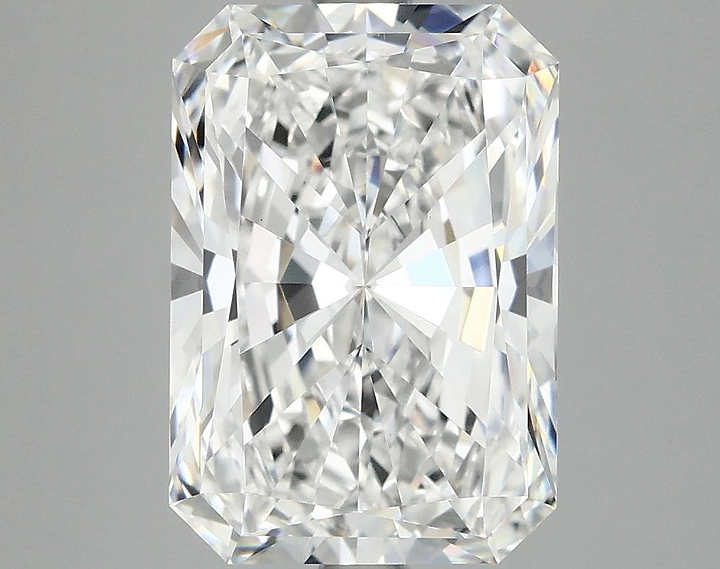 3.92 Carat Radiant Shaped Ideal Cut VVS2 IGI Certified Lab Grown Diamond