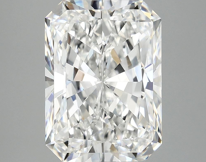 4.88 Carat Radiant Shaped Excellent Cut VVS2 IGI Certified Lab Grown Diamond