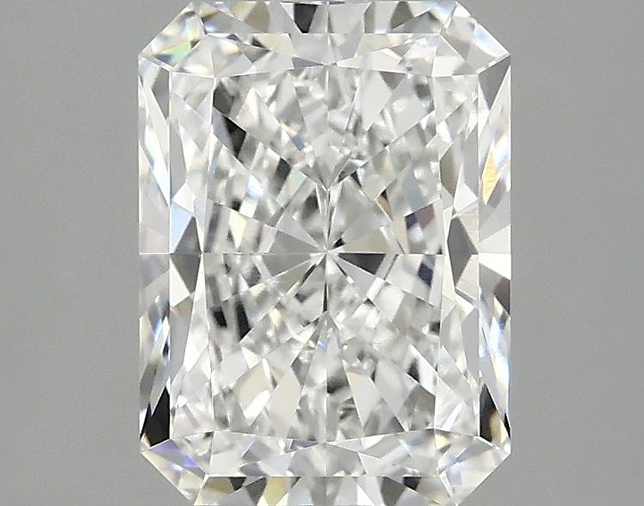 2.1 Carat Radiant Shaped Excellent Cut VVS2 IGI Certified Lab Grown Diamond