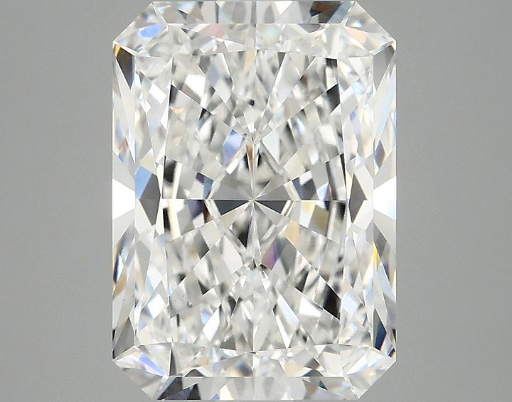 4.1 Carat Radiant Shaped Ideal Cut VVS2 IGI Certified Lab Grown Diamond