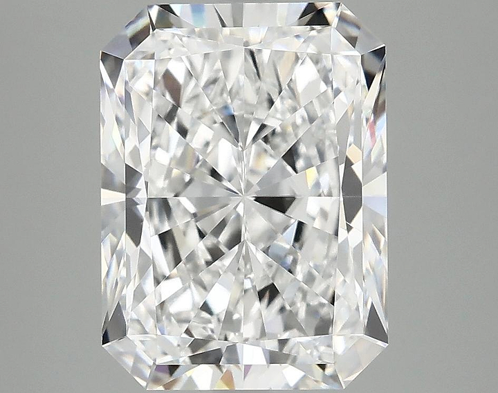 4.09 Carat Radiant Shaped Excellent Cut VVS2 IGI Certified Lab Grown Diamond