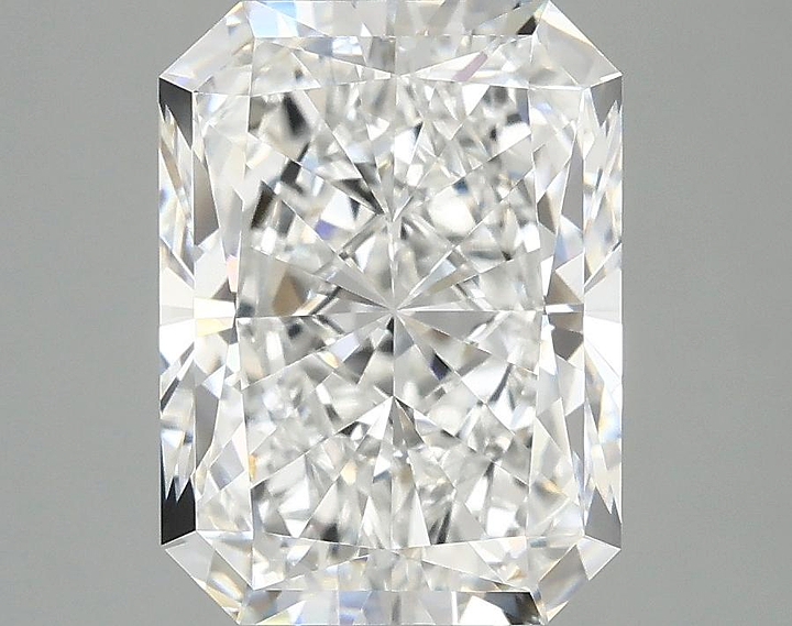 3.8 Carat Radiant Shaped Excellent Cut VVS2 IGI Certified Lab Grown Diamond