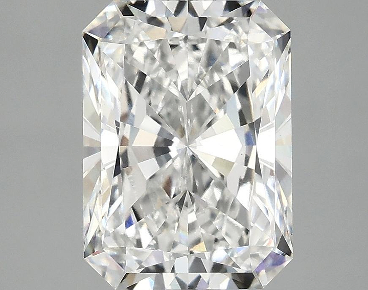 3.1 Carat Radiant Shaped Excellent Cut VS1 IGI Certified Lab Grown Diamond