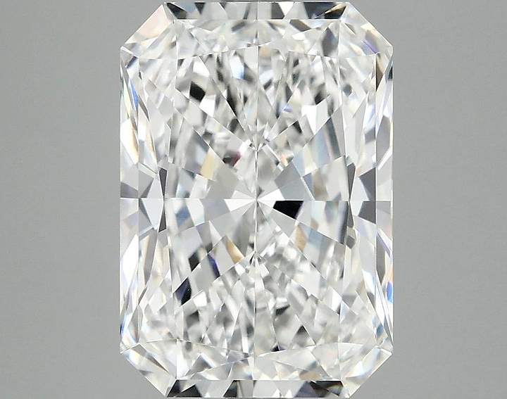 3.82 Carat Radiant Shaped Ideal Cut VVS2 IGI Certified Lab Grown Diamond