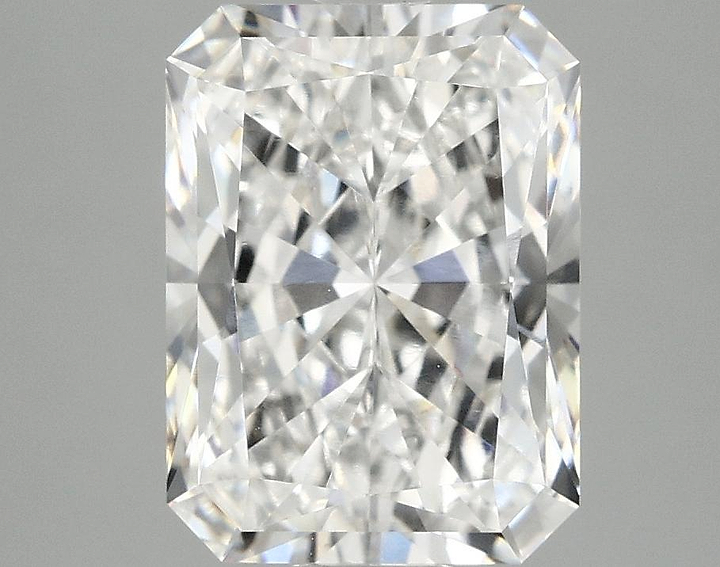 3.02 Carat Radiant Shaped Excellent Cut VS1 IGI Certified Lab Grown Diamond