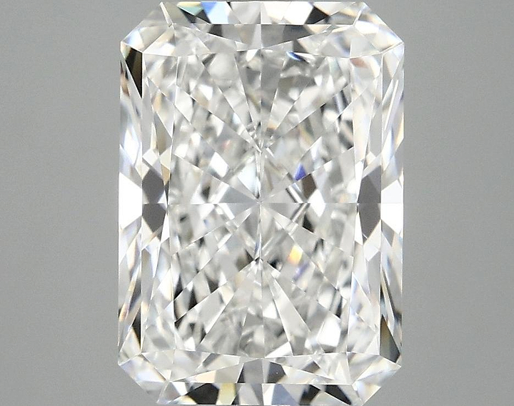 3.9 Carat Radiant Shaped Ideal Cut VVS2 IGI Certified Lab Grown Diamond