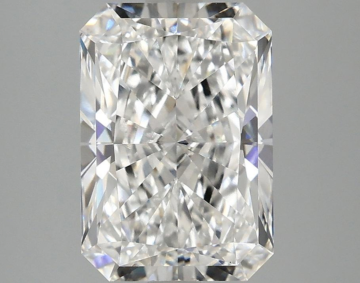 2.97 Carat Radiant Shaped Ideal Cut VVS2 IGI Certified Lab Grown Diamond