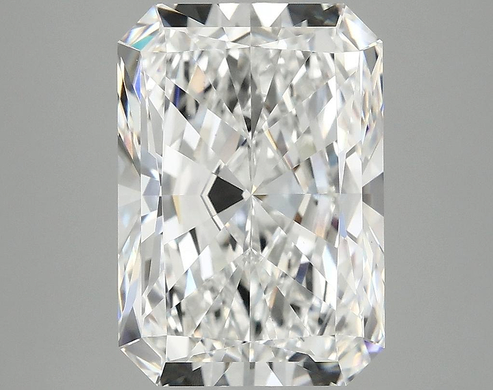 4.9 Carat Radiant Shaped Ideal Cut VVS2 IGI Certified Lab Grown Diamond