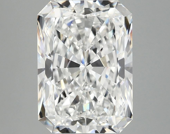 4.18 Carat Radiant Shaped Ideal Cut VVS2 IGI Certified Lab Grown Diamond