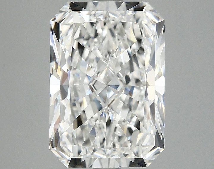 4.05 Carat Radiant Shaped Ideal Cut VVS2 IGI Certified Lab Grown Diamond