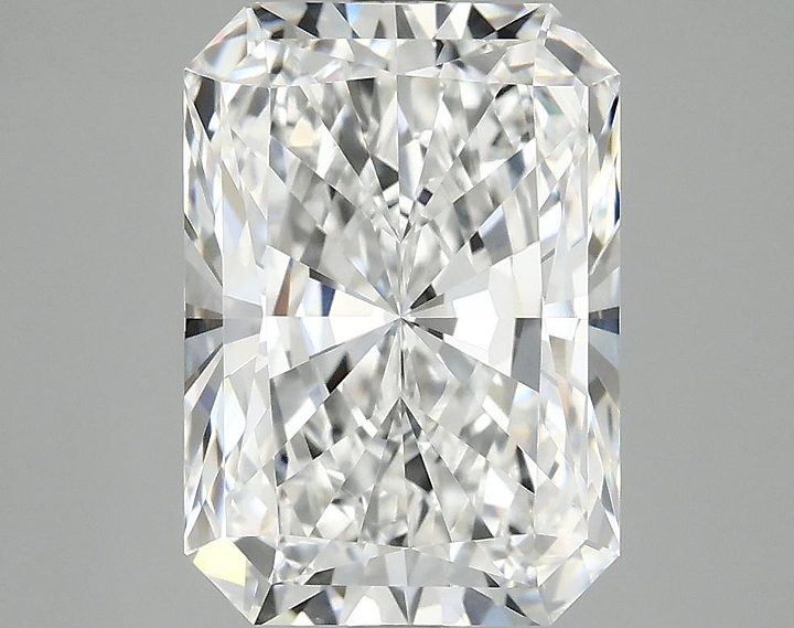4.1 Carat Radiant Shaped Ideal Cut VVS2 IGI Certified Lab Grown Diamond