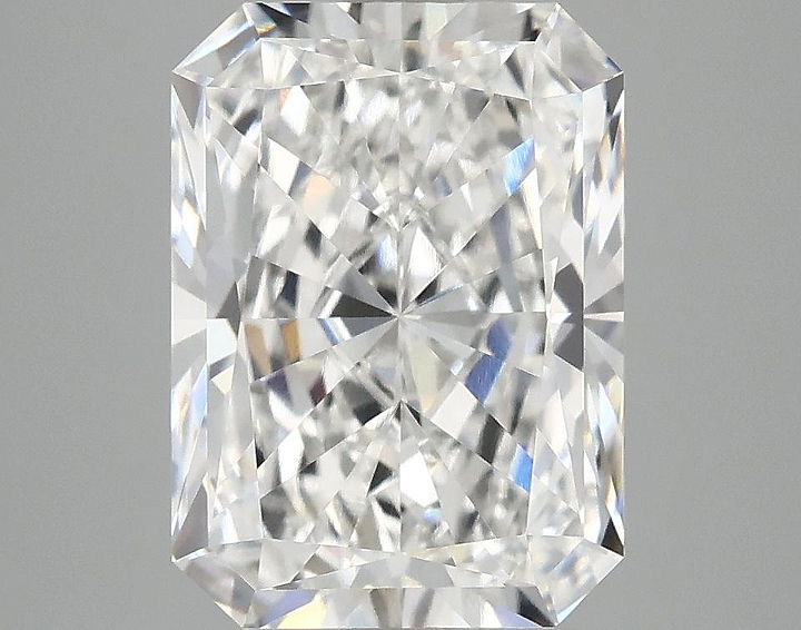 4.07 Carat Radiant Shaped Excellent Cut VVS2 IGI Certified Lab Grown Diamond