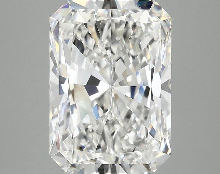 3.88 Carat Radiant Shaped Ideal Cut VVS2 IGI Certified Lab Grown Diamond