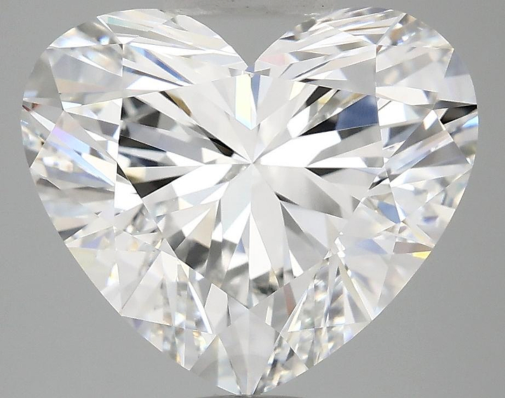 5.01 Carat Heart Shaped Ideal Cut VVS2 IGI Certified Lab Grown Diamond