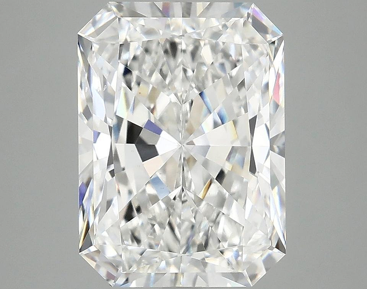4.04 Carat Radiant Shaped Excellent Cut VS1 IGI Certified Lab Grown Diamond