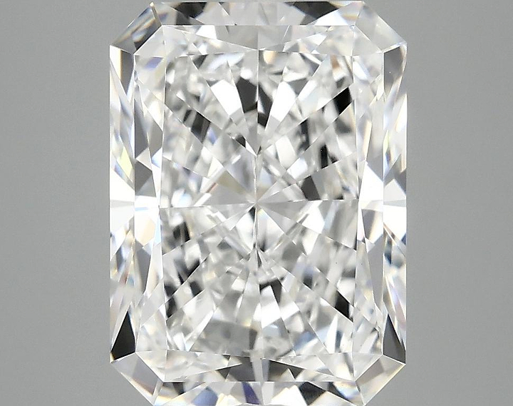 4.04 Carat Radiant Shaped Excellent Cut VS1 IGI Certified Lab Grown Diamond