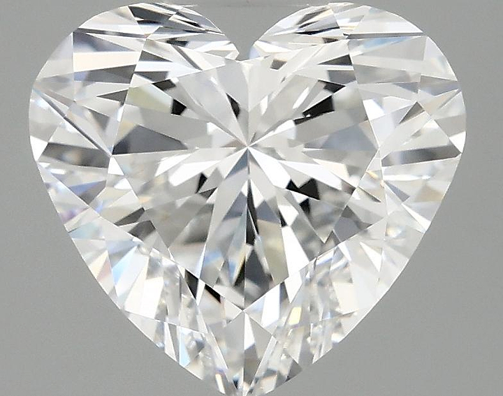 2.2 Carat Heart Shaped Ideal Cut VS2 IGI Certified Lab Grown Diamond