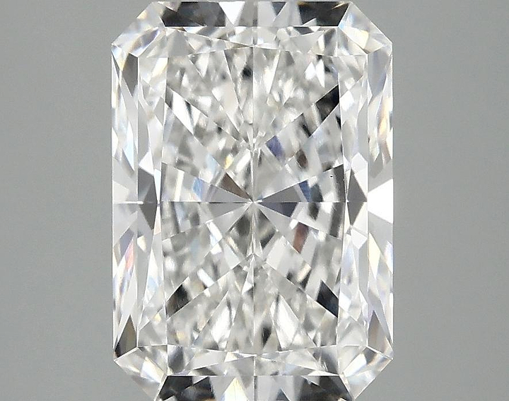 3.08 Carat Radiant Shaped Ideal Cut VVS2 IGI Certified Lab Grown Diamond