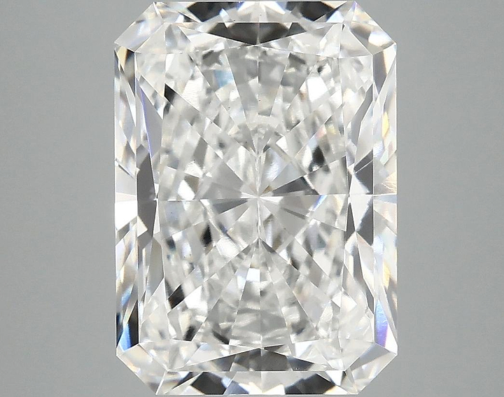 5.04 Carat Radiant Shaped Ideal Cut VS1 IGI Certified Lab Grown Diamond