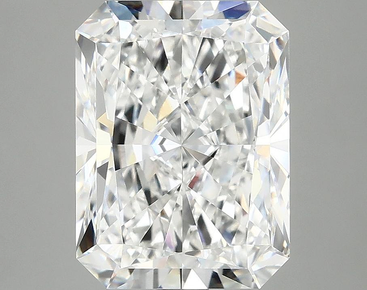 4.09 Carat Radiant Shaped Excellent Cut VVS2 IGI Certified Lab Grown Diamond