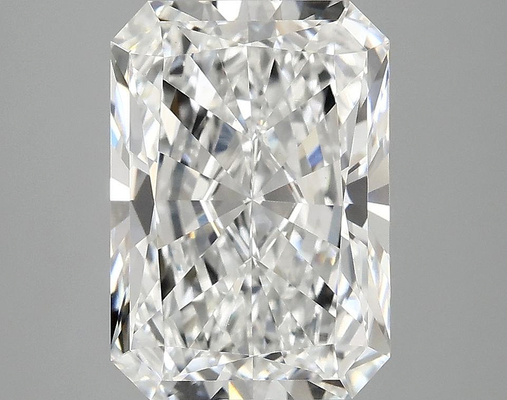 4.04 Carat Radiant Shaped Ideal Cut VVS2 IGI Certified Lab Grown Diamond