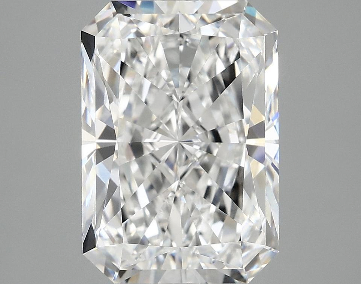 4.02 Carat Radiant Shaped Ideal Cut VVS2 IGI Certified Lab Grown Diamond