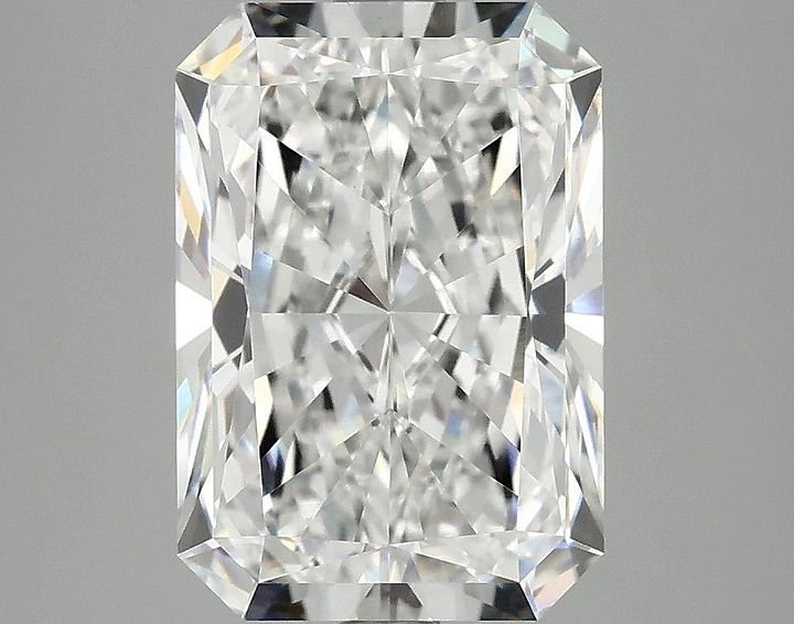4.09 Carat Radiant Shaped Ideal Cut VVS2 IGI Certified Lab Grown Diamond