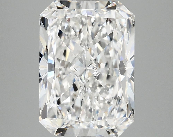 4.02 Carat Radiant Shaped Ideal Cut VVS2 IGI Certified Lab Grown Diamond
