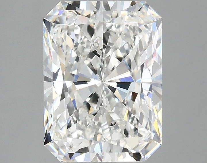 3.1 Carat Radiant Shaped Excellent Cut VVS2 IGI Certified Lab Grown Diamond