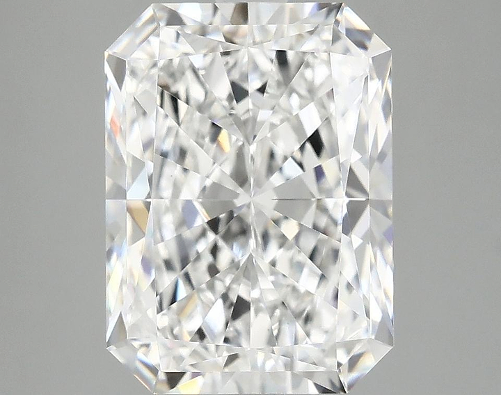 4.16 Carat Radiant Shaped Excellent Cut VVS2 IGI Certified Lab Grown Diamond