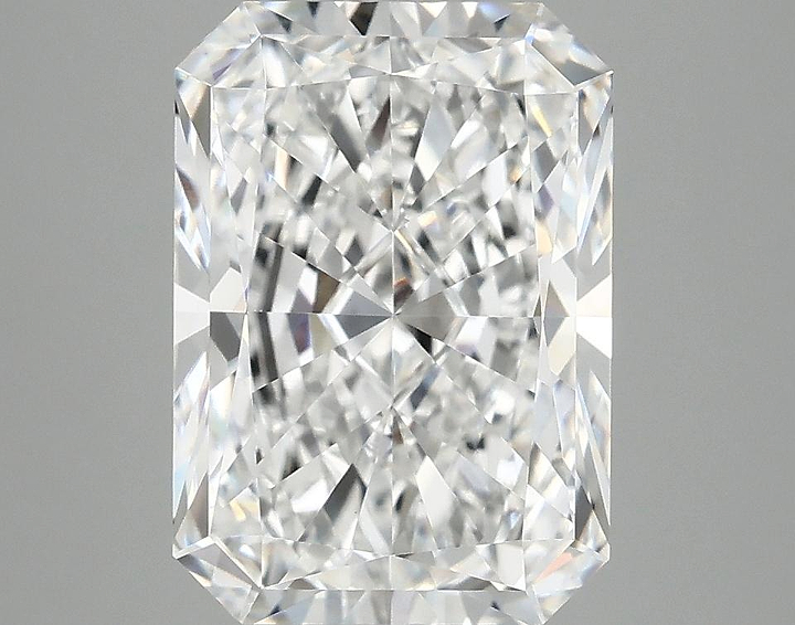 3.97 Carat Radiant Shaped Ideal Cut VVS2 IGI Certified Lab Grown Diamond