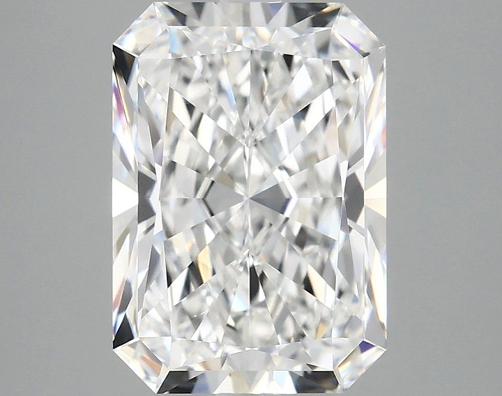 4.05 Carat Radiant Shaped Ideal Cut VS1 IGI Certified Lab Grown Diamond