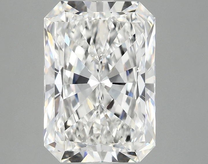 4.18 Carat Radiant Shaped Ideal Cut VS1 IGI Certified Lab Grown Diamond