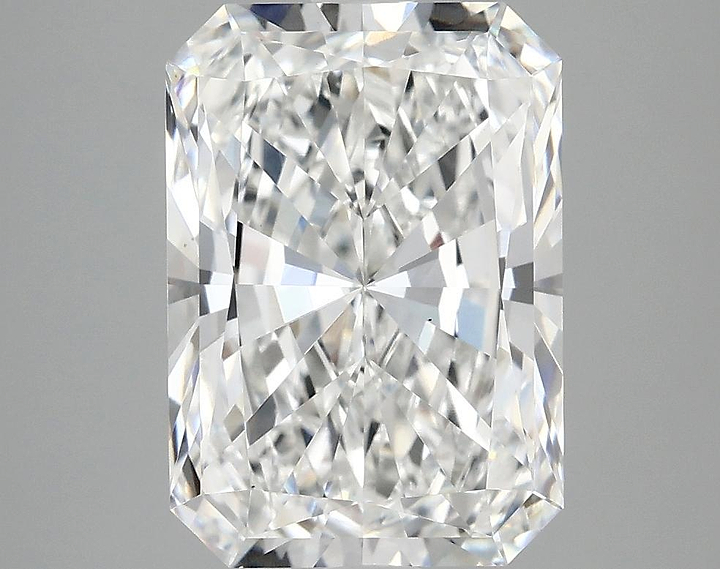 3.82 Carat Radiant Shaped Ideal Cut VS1 IGI Certified Lab Grown Diamond