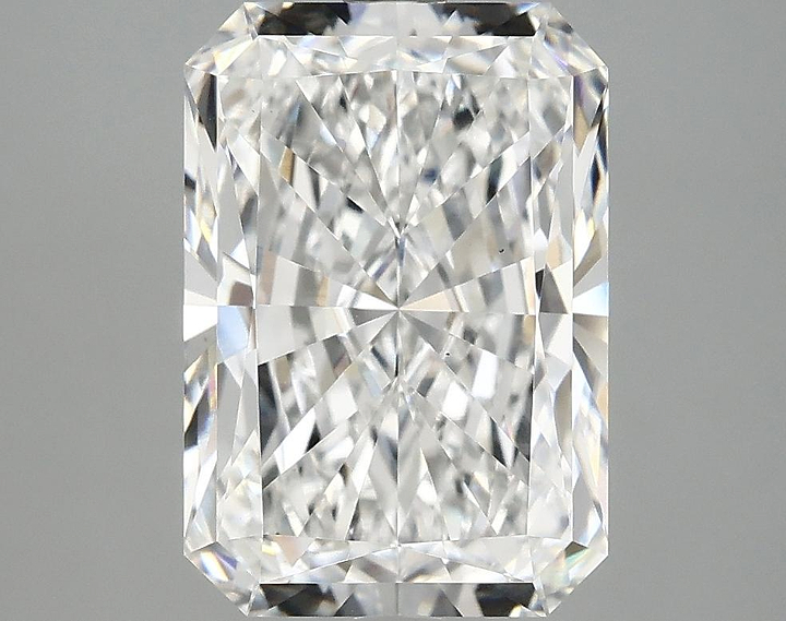 3.94 Carat Radiant Shaped Ideal Cut VS1 IGI Certified Lab Grown Diamond