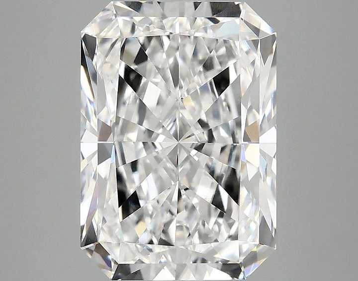 3.94 Carat Radiant Shaped Ideal Cut VVS2 IGI Certified Lab Grown Diamond