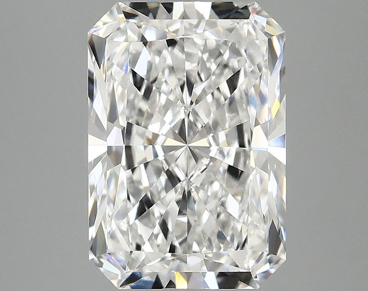 3.07 Carat Radiant Shaped Ideal Cut VVS2 IGI Certified Lab Grown Diamond