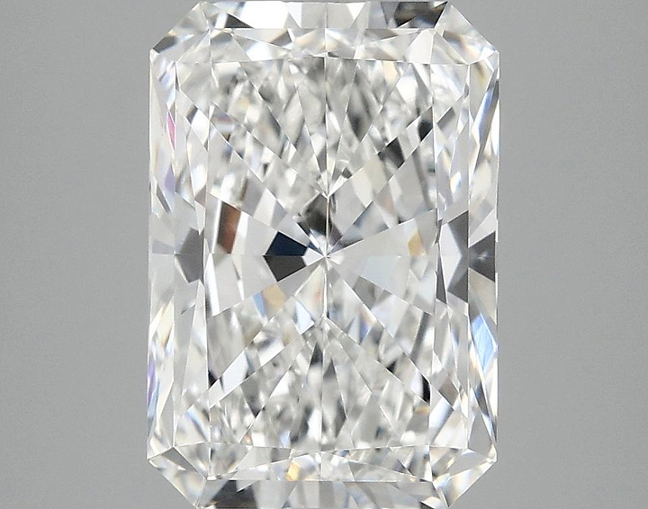 3.86 Carat Radiant Shaped Ideal Cut VVS2 IGI Certified Lab Grown Diamond