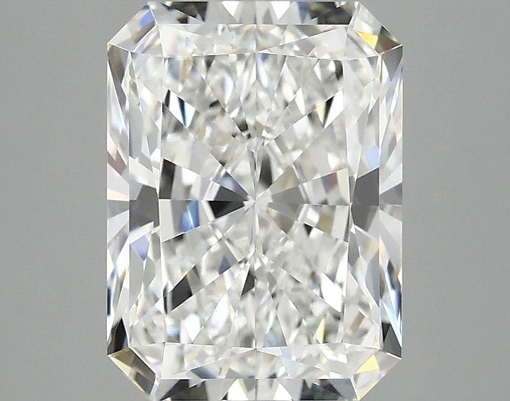 3.08 Carat Radiant Shaped Excellent Cut VS1 IGI Certified Lab Grown Diamond