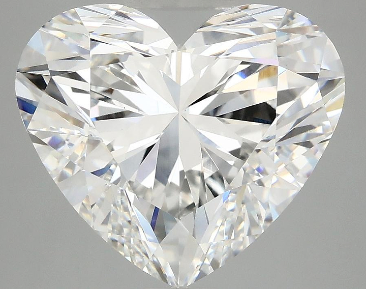 5.08 Carat Heart Shaped Ideal Cut VS1 IGI Certified Lab Grown Diamond