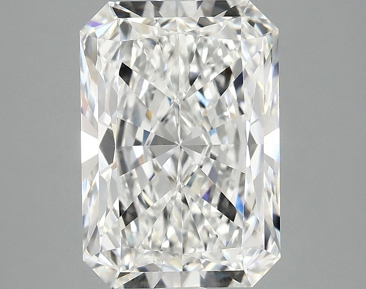 4.03 Carat Radiant Shaped Ideal Cut VVS2 IGI Certified Lab Grown Diamond